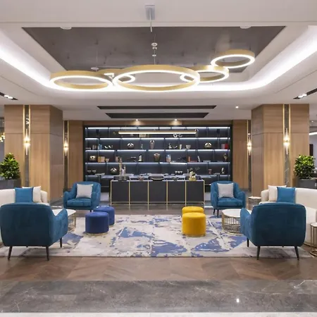 Crowne Plaza By Ihg 5*