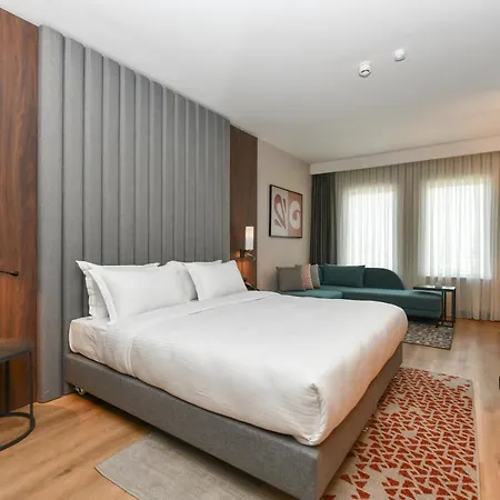 Szálloda Crowne Plaza By Ihg 5*