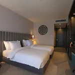 Crowne Plaza By Ihg Hotel