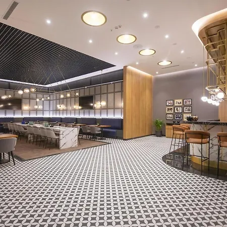 Crowne Plaza By Ihg Hotel 5*
