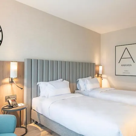 Crowne Plaza By Ihg ホテル