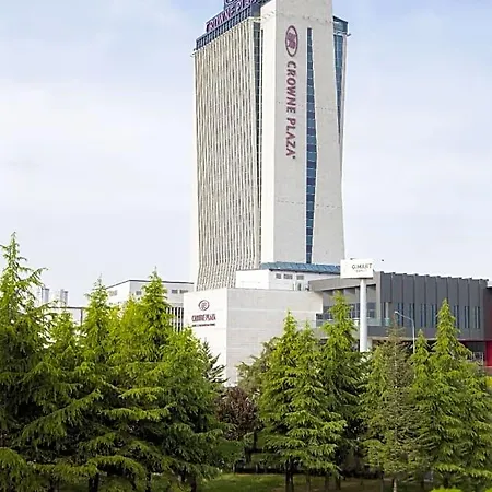 Crowne Plaza By Ihg