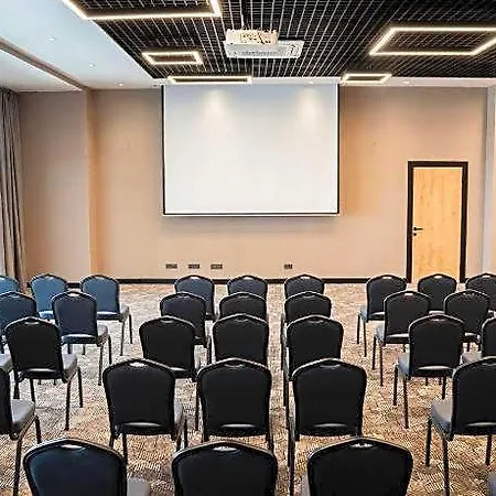 Crowne Plaza By Ihg