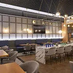 Crowne Plaza By Ihg ホテル