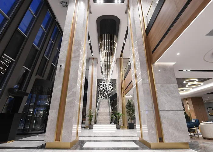 Hotel Crowne Plaza By Ihg 5*