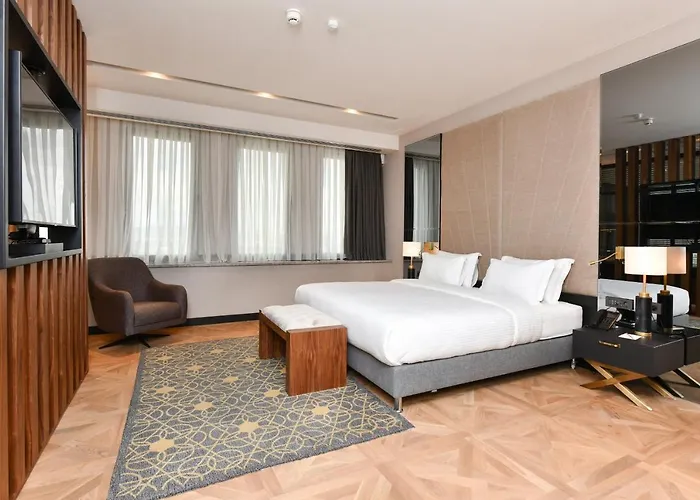 Hotel Crowne Plaza By Ihg